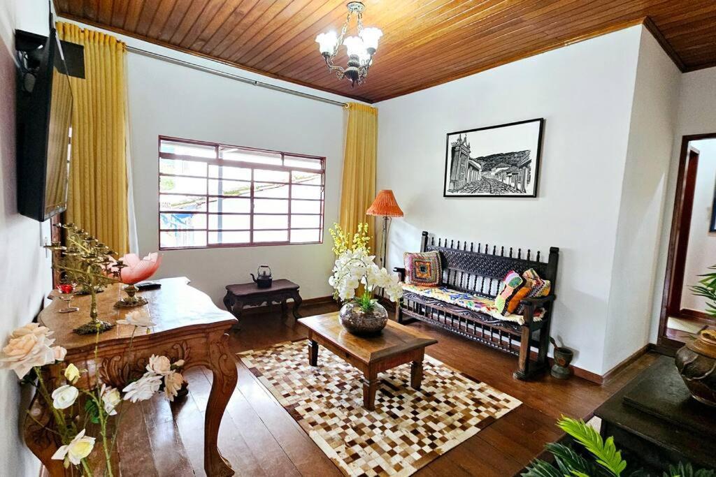 チラデンテス Casa Dos Coelhos, 750M Do Centro, Ate 12 Pessoasヴィラ エクステリア 写真