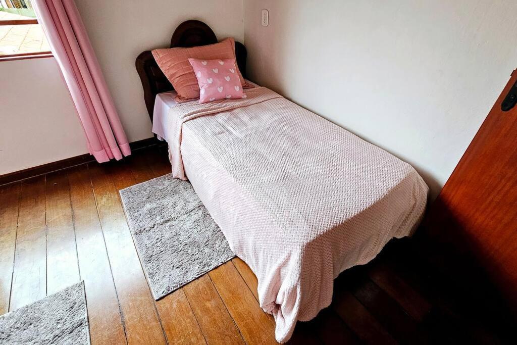 チラデンテス Casa Dos Coelhos, 750M Do Centro, Ate 12 Pessoasヴィラ エクステリア 写真