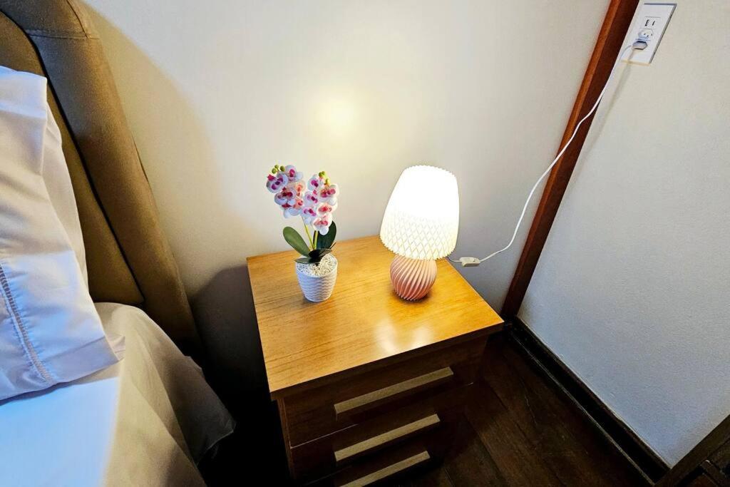 チラデンテス Casa Dos Coelhos, 750M Do Centro, Ate 12 Pessoasヴィラ エクステリア 写真
