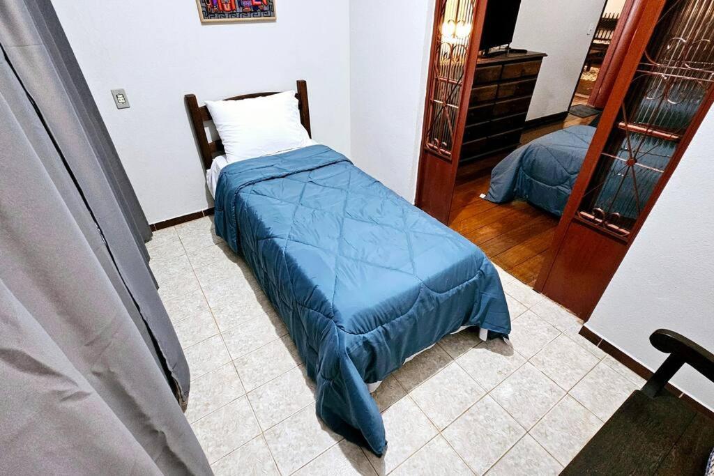 チラデンテス Casa Dos Coelhos, 750M Do Centro, Ate 12 Pessoasヴィラ エクステリア 写真